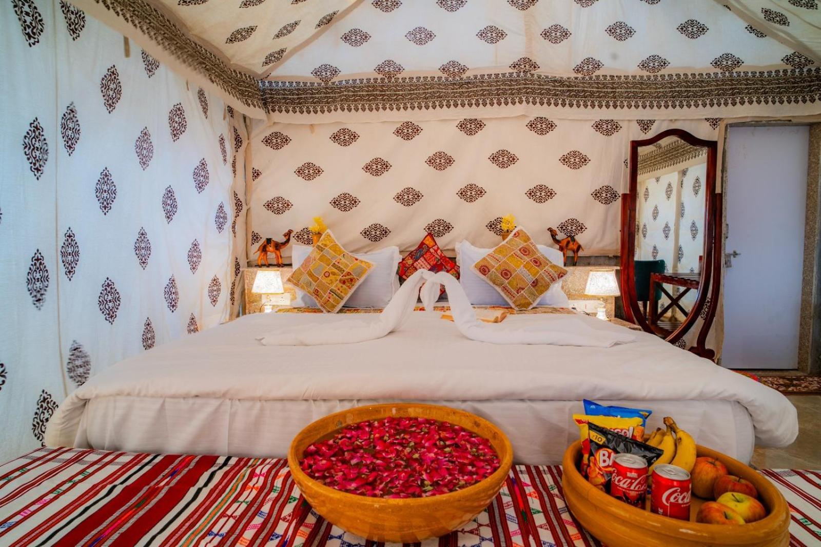 Khamma Ghani Resort With Pool Jaisalmer Eksteriør bilde